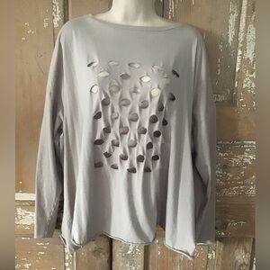 Planet By Lauren G  Top One Size Gray Intentional Holes Relaxed Peruvian Cotton